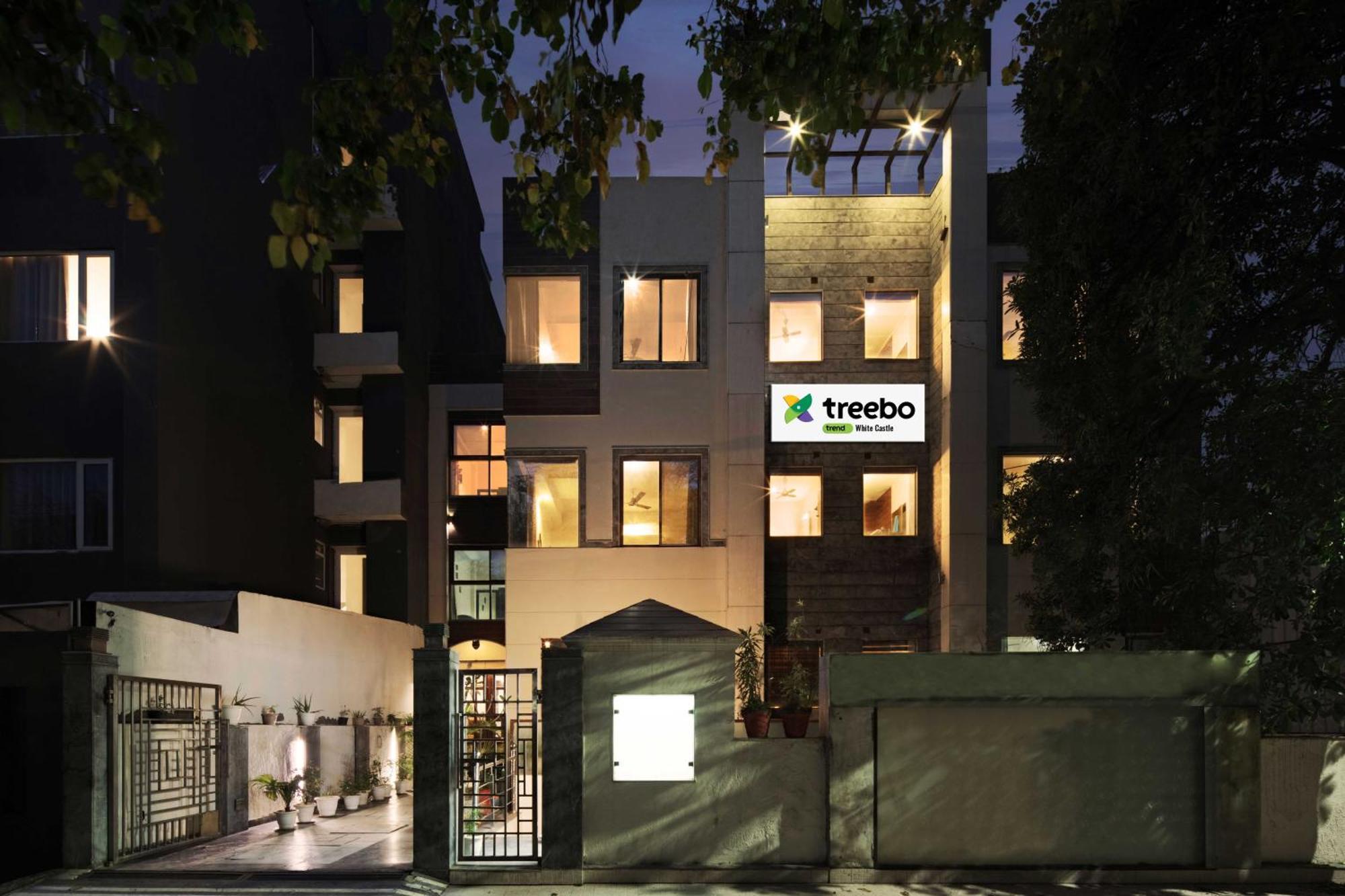 Treebo White Castle, Gurgaon Hotel Bagian luar foto